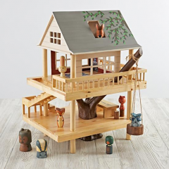 Thumbnail image for a treehouse better than your dollhouse