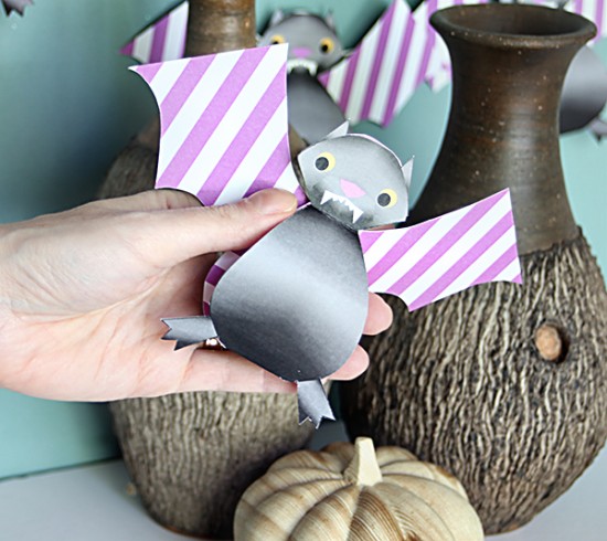 DIY Halloween Bat Mobile - 3D paper Crafts Printables - Halloween decor crafts