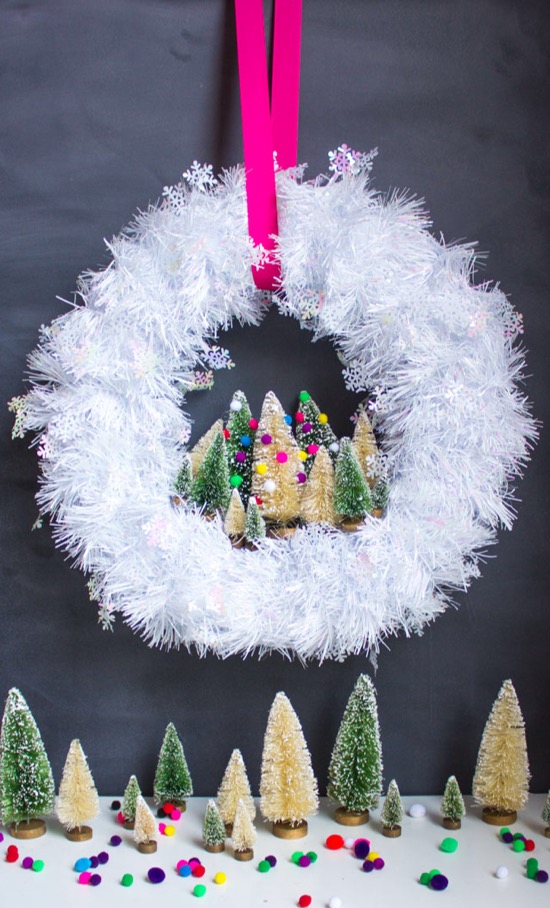 DIY Christmas wreath - snowy flocked wreath - holiday decor crafts | Small for Big